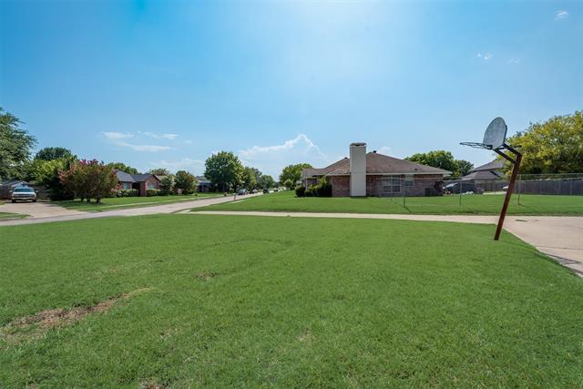 Building Photo - 1102 Meadow Creek Dr