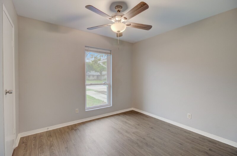Building Photo - 13614 Larkbrook St