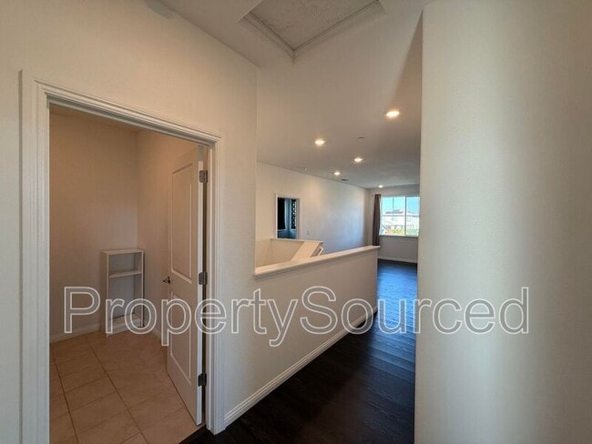 Building Photo - 2703 Rabbit Holw Dr