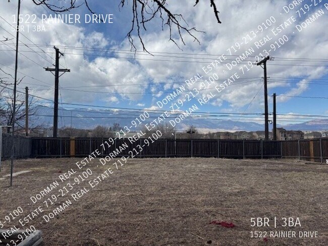 Building Photo - 1522 Rainier Dr