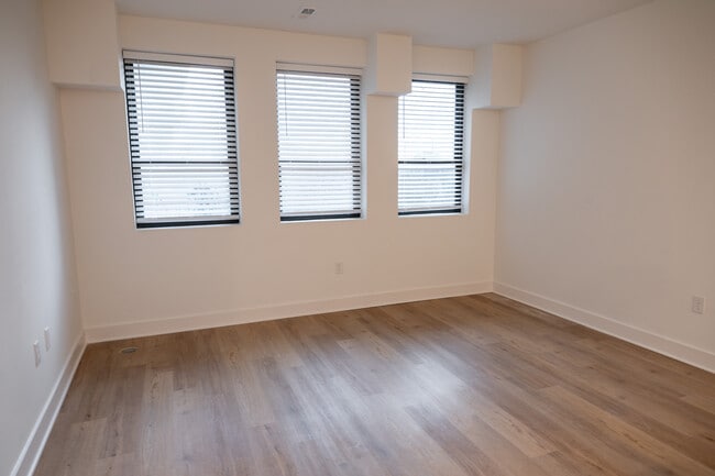 2102 | Living Space - ArriveKC Condos