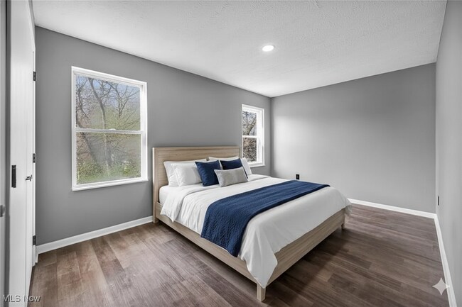 Building Photo - 12210 Oakland Ave