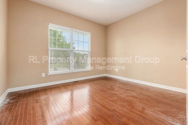 Building Photo - 10327 Indigo Dr