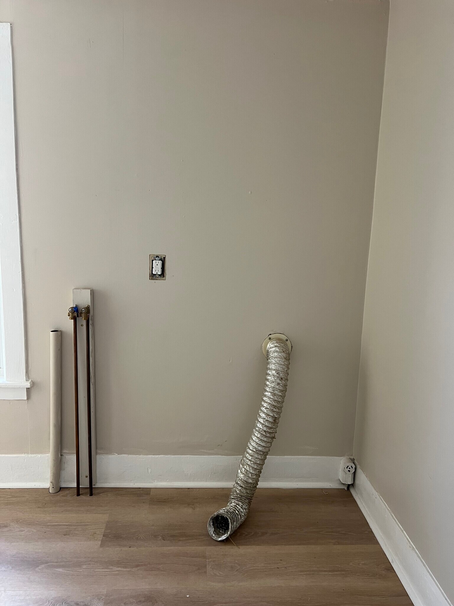 Building Photo - 143 Charlton St