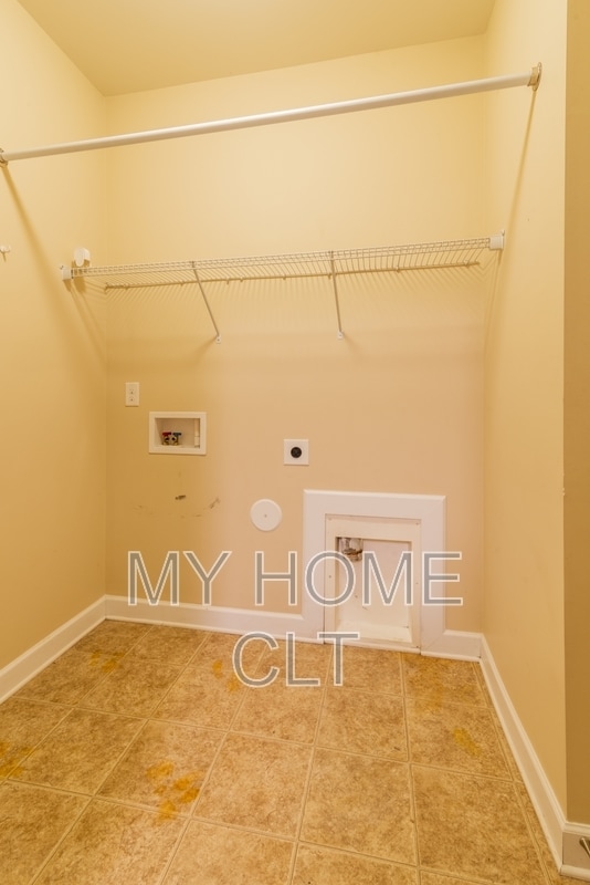 Building Photo - 8513 Loxton Cir