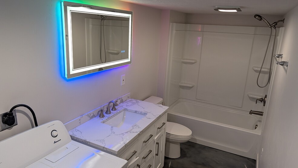 Building Photo - 11478 S Old Cedar Dr