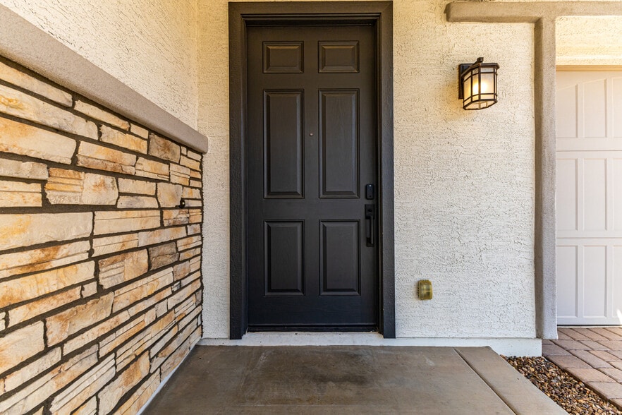 Building Photo - 20954 E Mayberry Rd