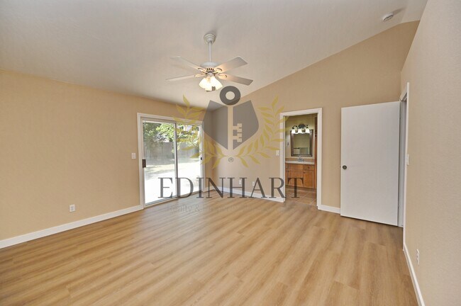 Building Photo - 6353 N Brix Ave