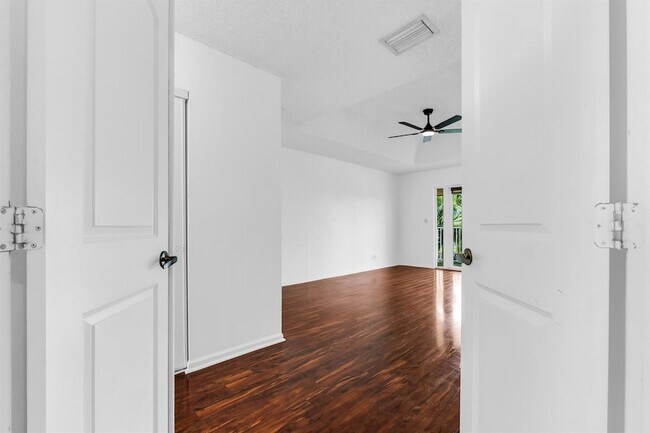 Building Photo - 1333 SW 175th Way