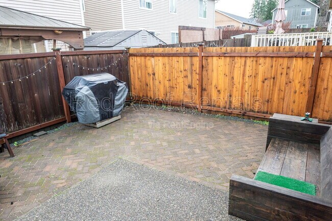 Building Photo - 20121 96th Ave E