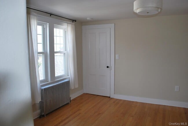 Building Photo - 35 Oakland Ave