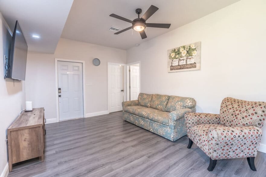 Building Photo - 11100 Orange River Blvd
