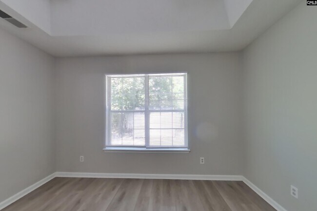 Building Photo - 425 Northshore Ct