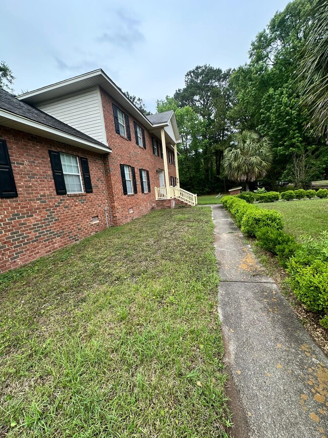 Primary Photo - 2244 David Green Rd