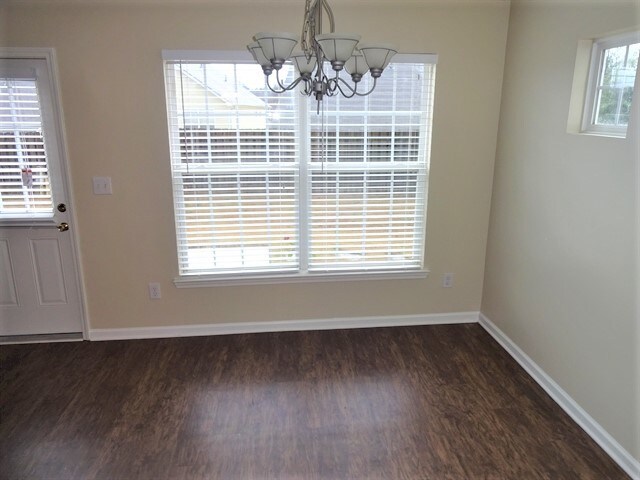 Building Photo - 125 Cobbler Cove Dr