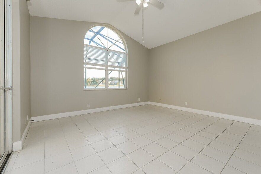 Building Photo - 7673 Springfield Lake Dr