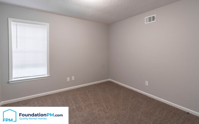 Building Photo - 2041 Dawson Ln