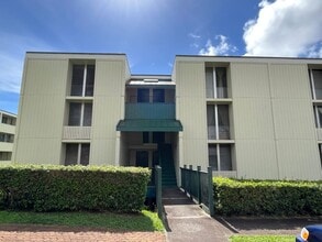 Building Photo - Nahoa Apartments - 2 bedrooms, 1 bath unit w/ 1 parking stall - Avail now!