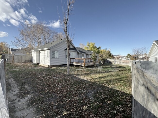 Building Photo - 7898 Tinamous Rd