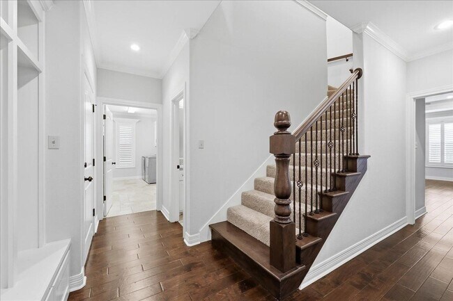 Building Photo - 302 Spring Brook Ct