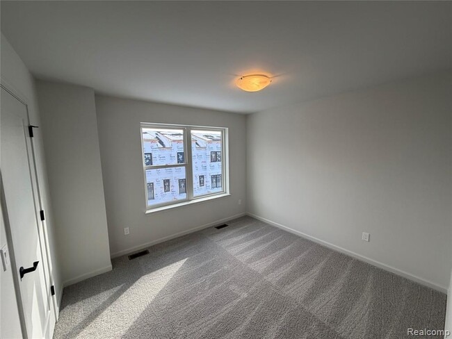 Building Photo - 23614 Parkview Ln