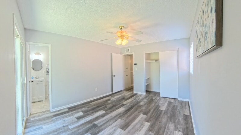 Building Photo - 1412 Hacienda St