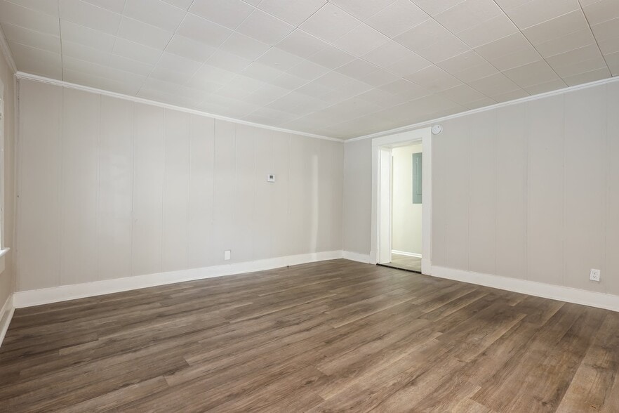 Building Photo - 1708 28th Ave