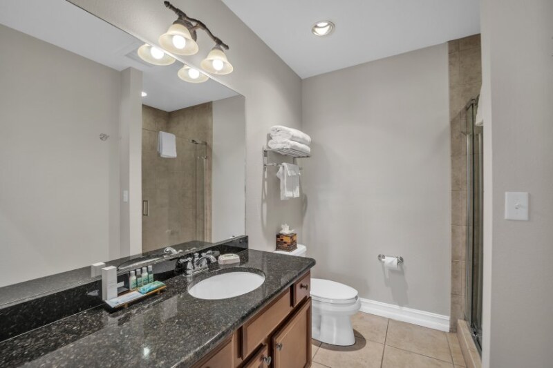 Building Photo - 13941 Clubhouse Dr