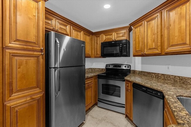 Building Photo - 2580 Grassy Point Dr