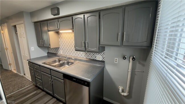 Building Photo - 4780 Pin Oak Dr