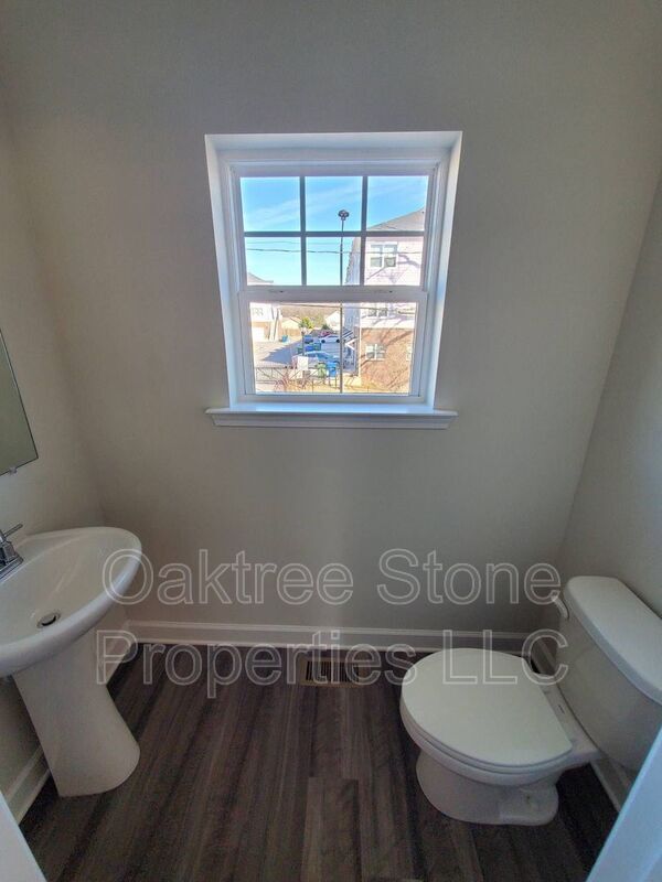 Building Photo - 2589 Ocean Walk Dr