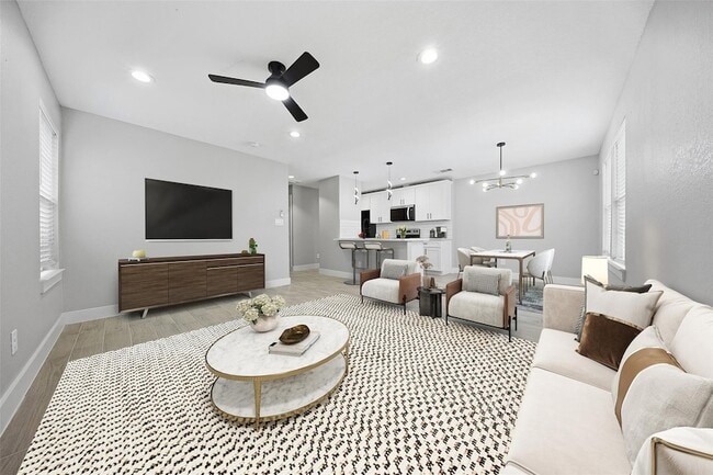 Building Photo - 9716 Fillmore St