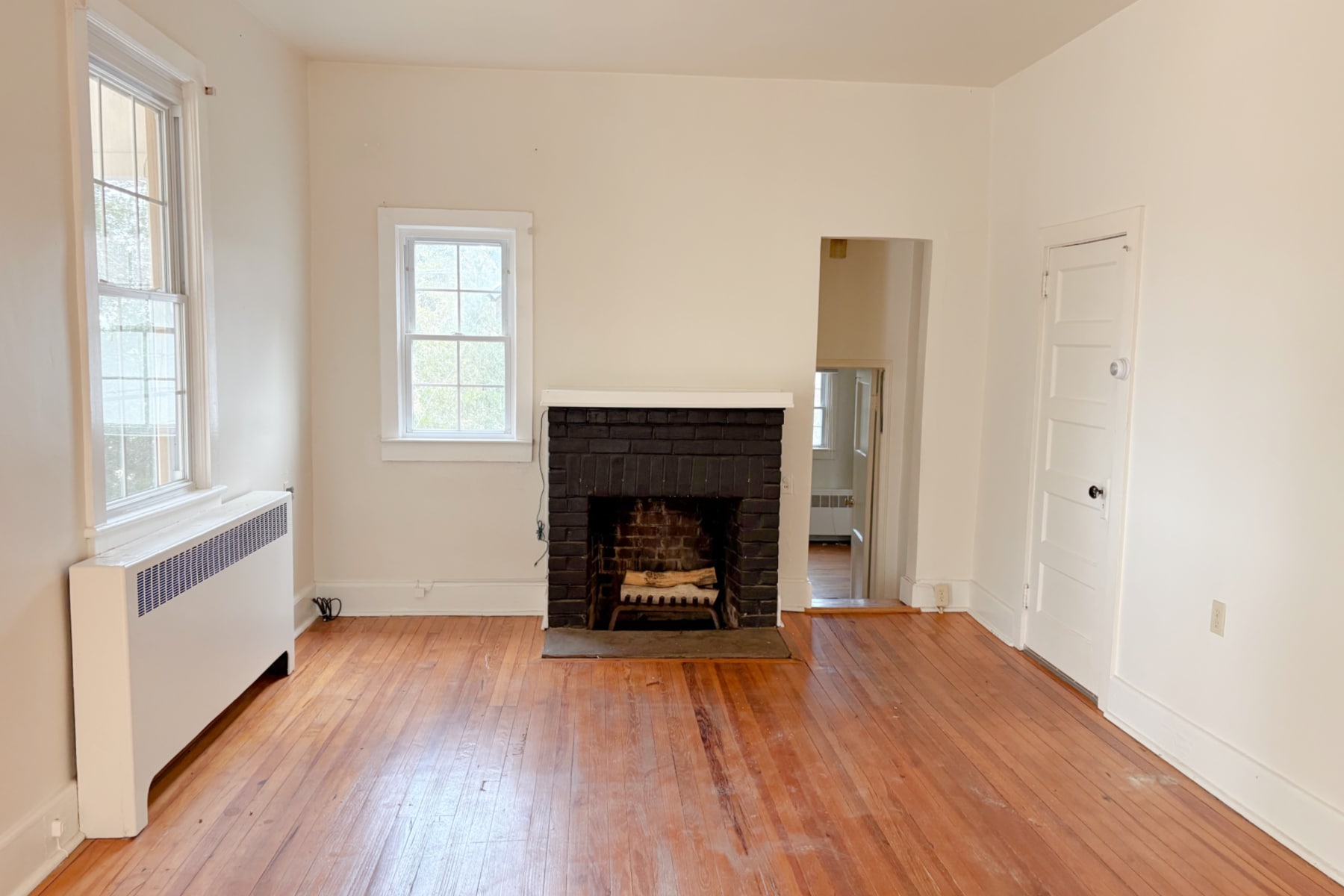 livingroom - 1765 Stony Point Rd