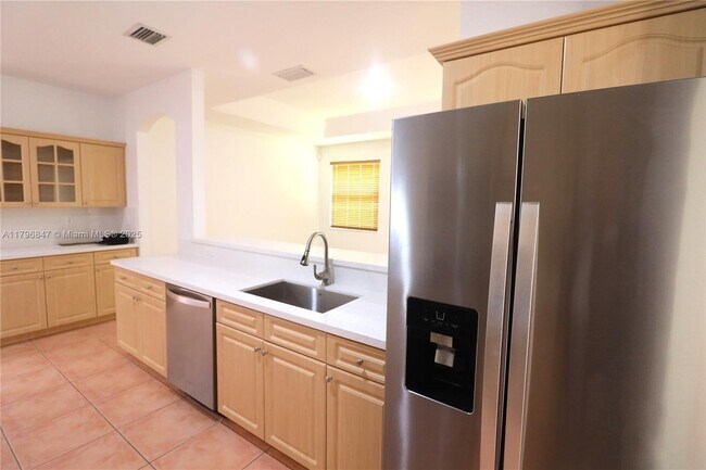 Building Photo - 2865 SW 139th Ave