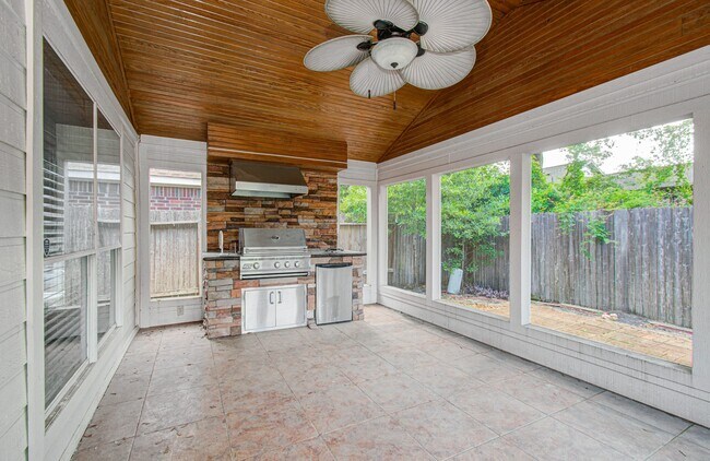 Building Photo - 21922 Catoosa Dr