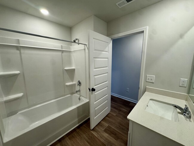 Building Photo - 1735 King Oaks Lp