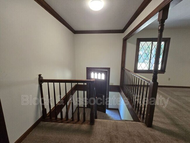 Building Photo - 1194 Ingram Dr