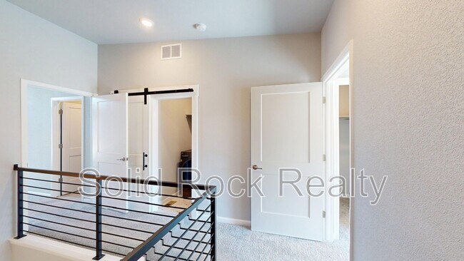 Building Photo - 1758 Creek Edge Vw