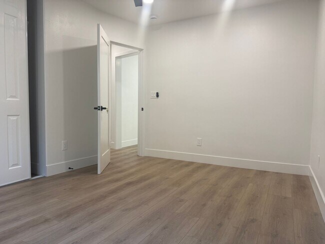 Building Photo - 793 W Pomona Blvd