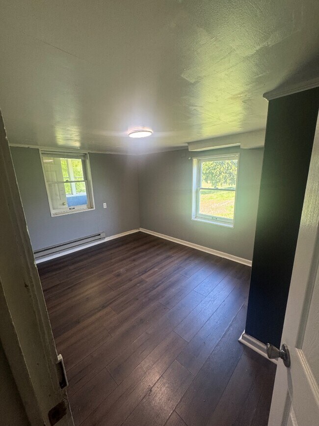 Building Photo - 3209 Swan Pl