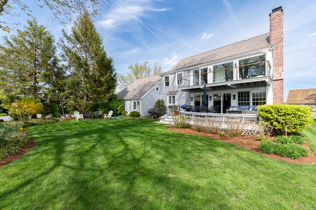 Building Photo - 187 Dolphin Cove Quay