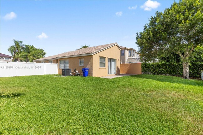 Building Photo - 363 NW 158th Ave