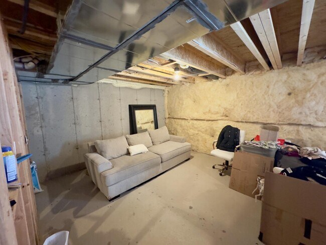 Building Photo - 1023 N Ledger Dr
