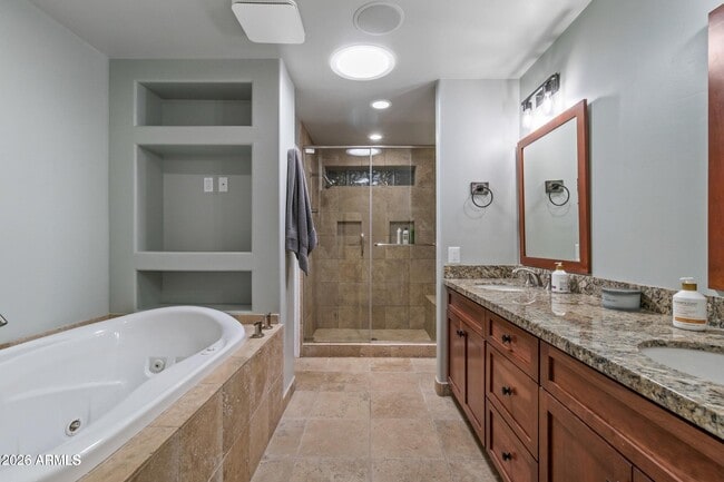 Building Photo - 13859 N 45th St