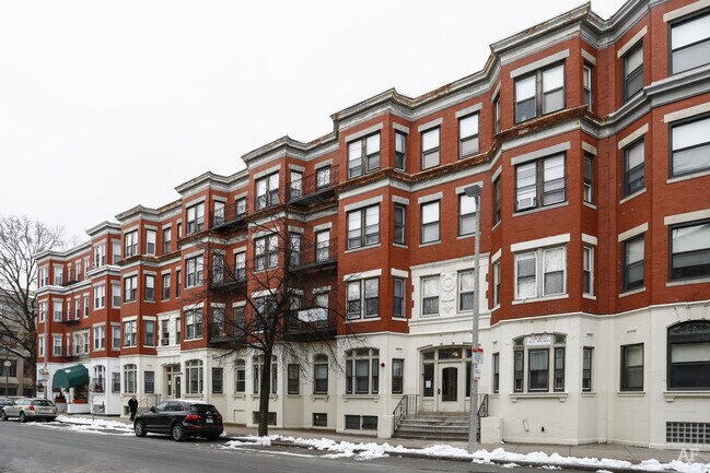Primary Photo - 148 Hemenway St