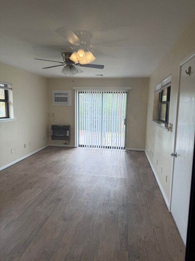 Building Photo - 1809 N Pennsylvania Ave