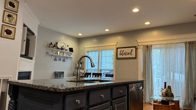 Building Photo - 45620 Iron Horse Terrace