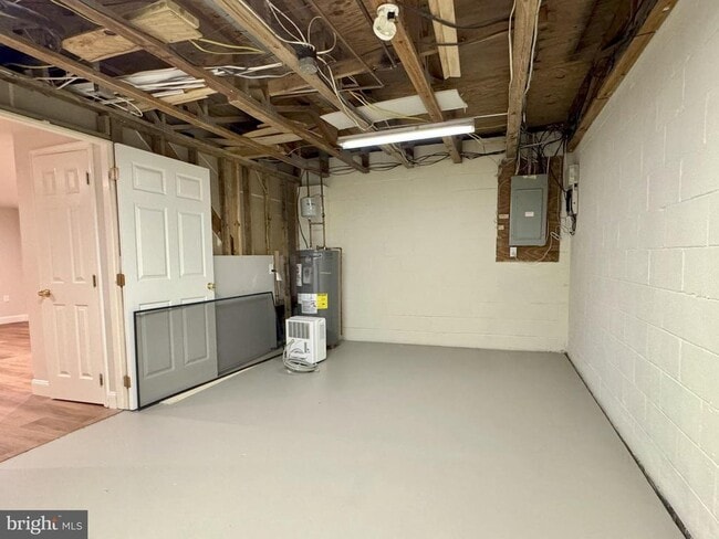 Building Photo - 906 Pritchet Ct