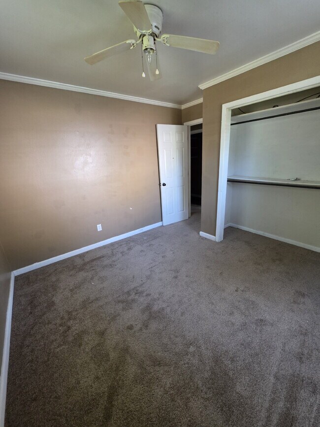 Building Photo - 3-Bedroom Retreat in Blytheville – Cozy 884 Sq Ft Home on Mayfair Lane!