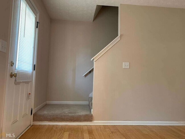 Building Photo - 25 Wexford Way